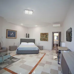 2* Affittacamere Imhome - Cadorna House